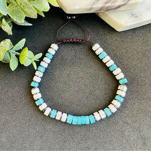 Turquoise and White Howlite Beaded bracelet unisex